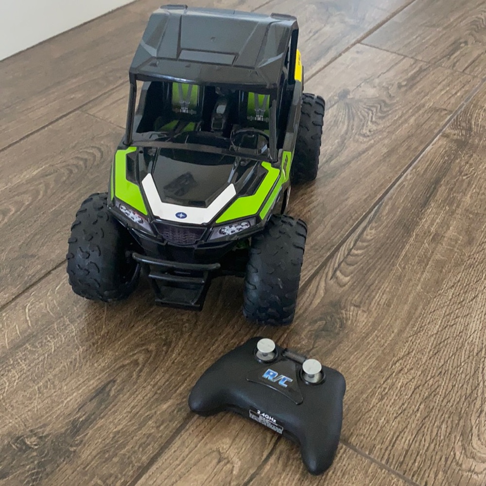 Polaris new bright general car 2.4 GHz